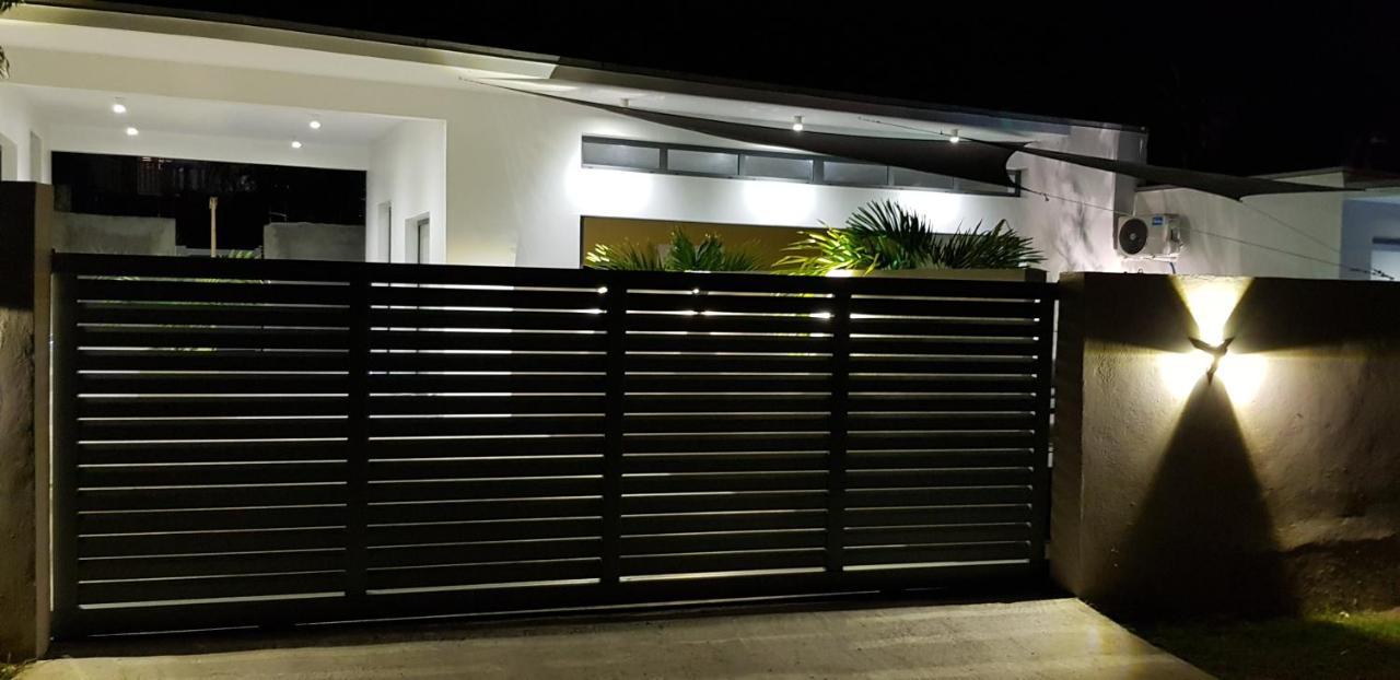 Palm Villas Сен-Ан Екстериор снимка