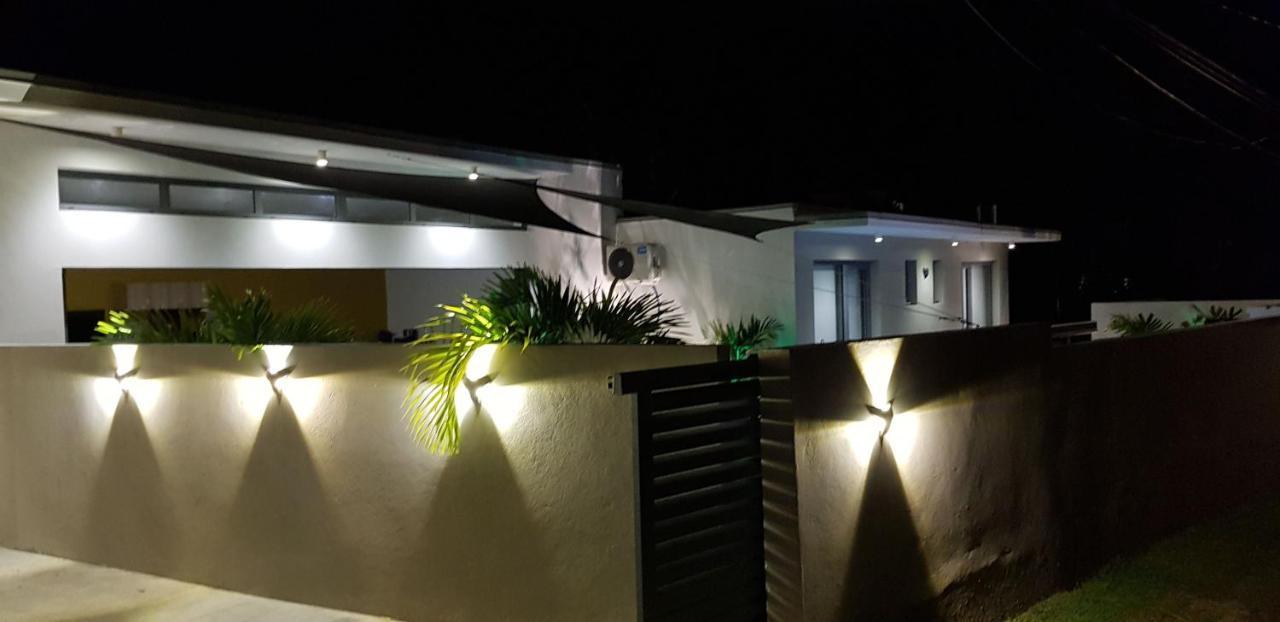 Palm Villas Сен-Ан Екстериор снимка
