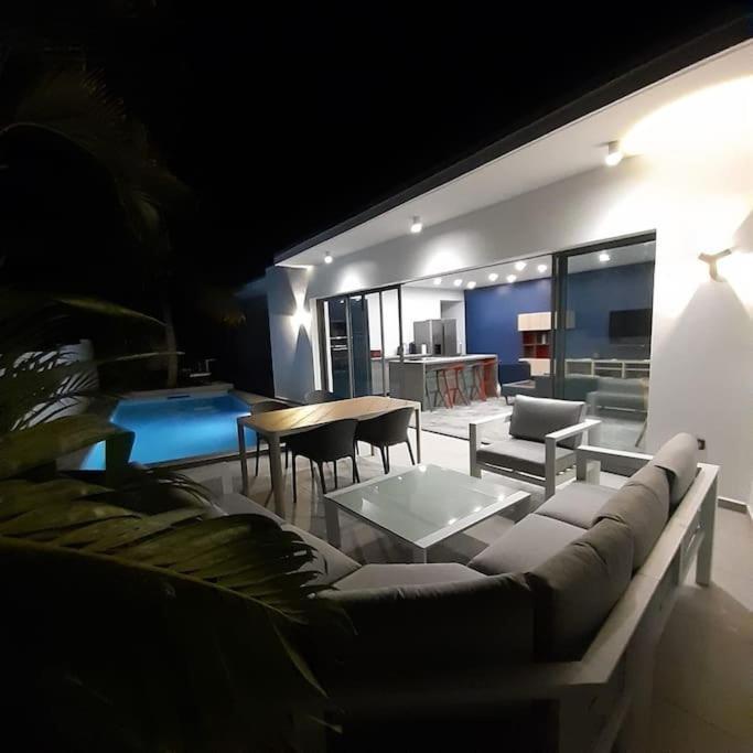 Palm Villas Сен-Ан Екстериор снимка